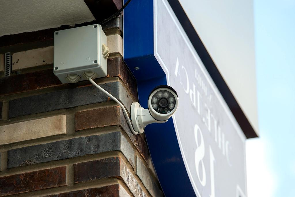 OmniView Outdoor Security Camera